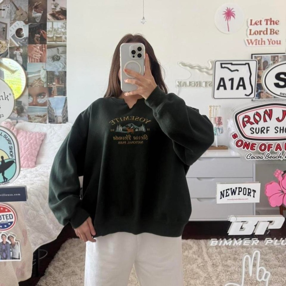 dark green yosemite sweatshirt crewneck‎